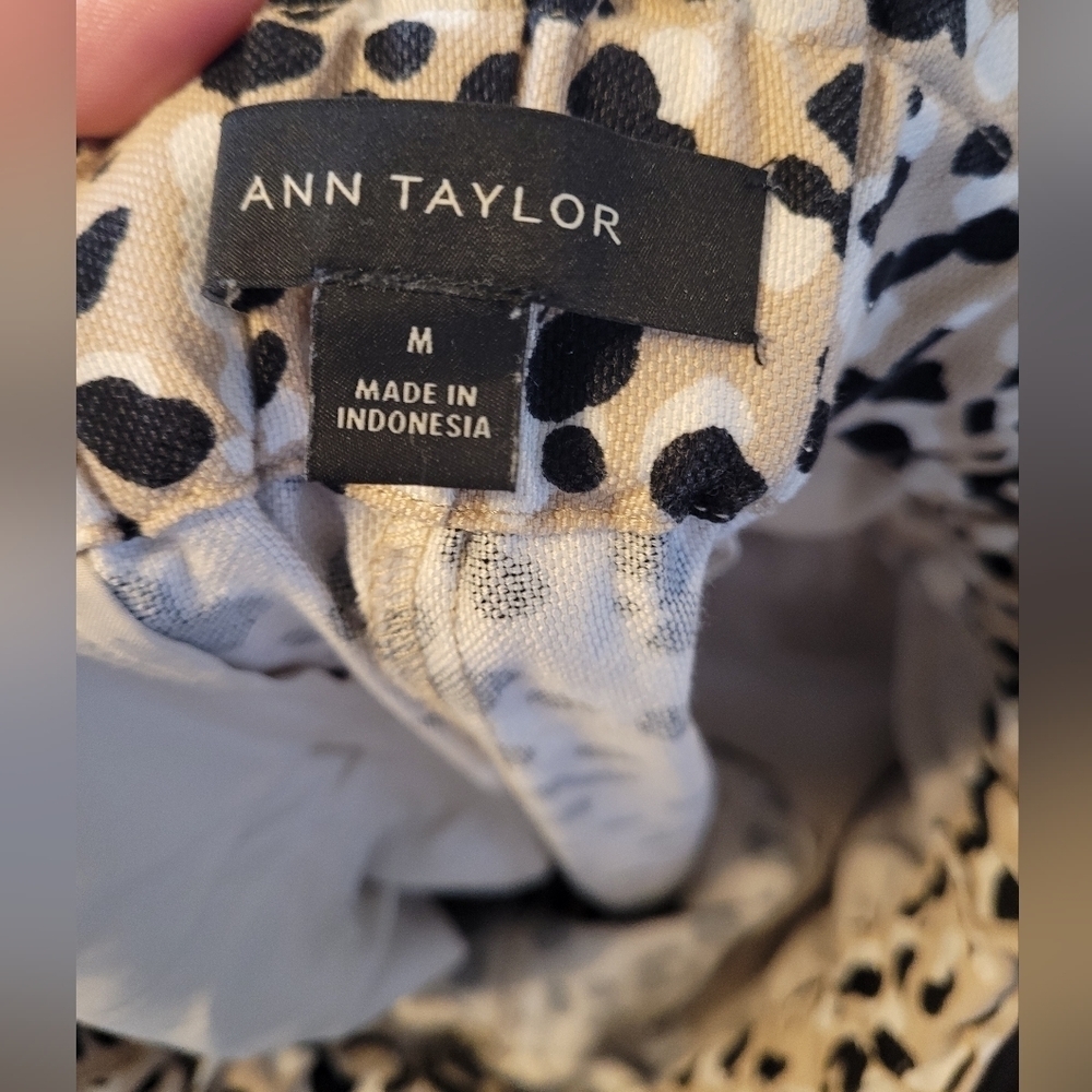 Ann Taylor •Size Medium• Leopard Tan Print High Waisted Pull On Pants w/ pockets - Picture 9 of 12